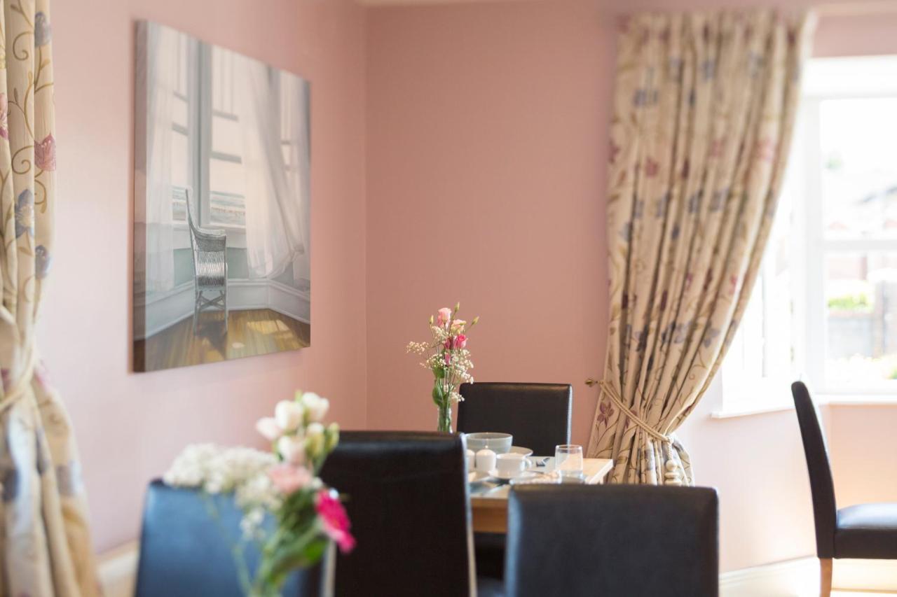 Caravogue House Hotell Trim Eksteriør bilde