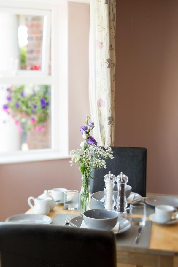 Caravogue House Hotell Trim Eksteriør bilde