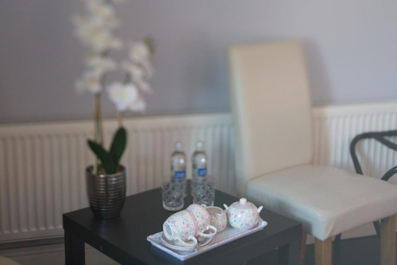 Caravogue House Hotell Trim Eksteriør bilde